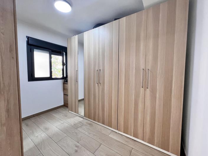 Image No.29-4 Bed Apartment for sale