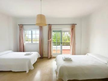 10-bb915d1cb19341576dcdc994b81ab9c5