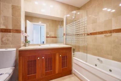 13-5fd73dea700db77384c091ca9818b1a9