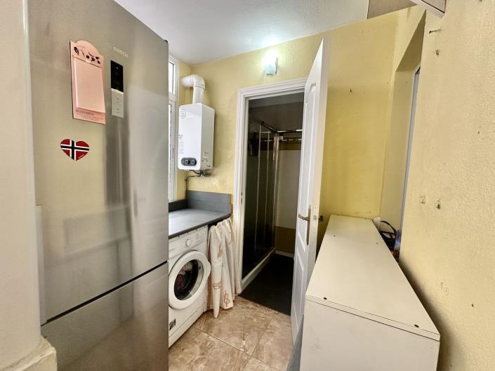 Image No.8-3 Bed Apartment for sale