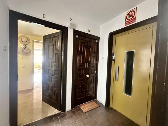 Image No.22-3 Bed Apartment for sale