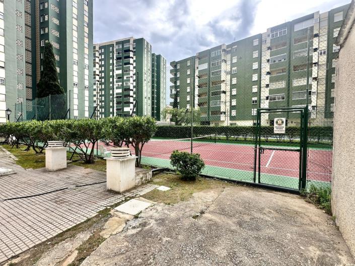 Image No.24-3 Bed Apartment for sale