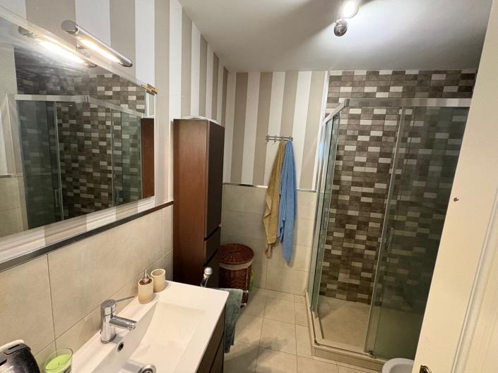 Image No.11-3 Bed Townhouse for sale