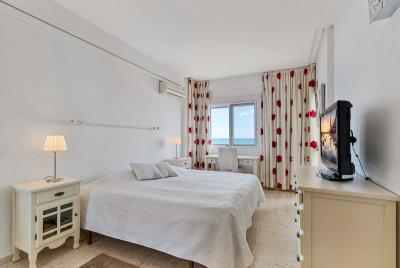 13-5fd73dea700db77384c091ca9818b1a9