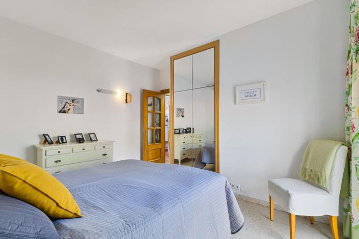 Image No.18-2 Bed Apartment for sale