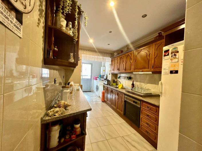 Image No.3-4 Bed Townhouse for sale