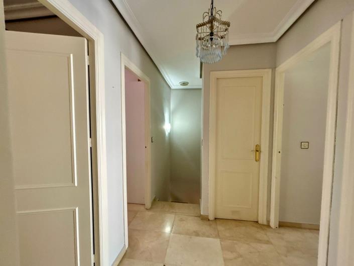 Image No.9-4 Bed Townhouse for sale