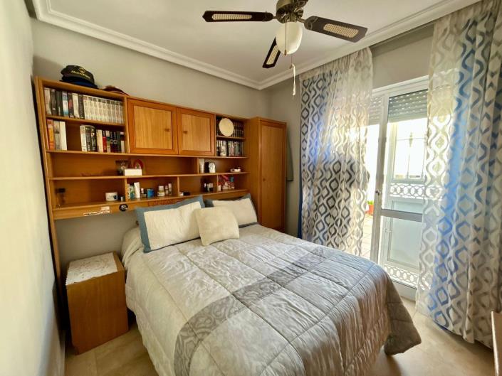 Image No.11-4 Bed Townhouse for sale