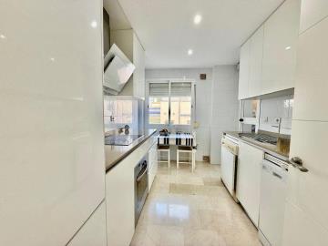 12-53013098fcab6c38b1379cd33298e050