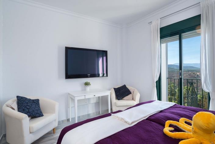 Image No.10-2 Bed Apartment for sale