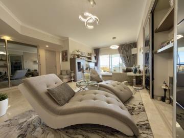 10-bb915d1cb19341576dcdc994b81ab9c5