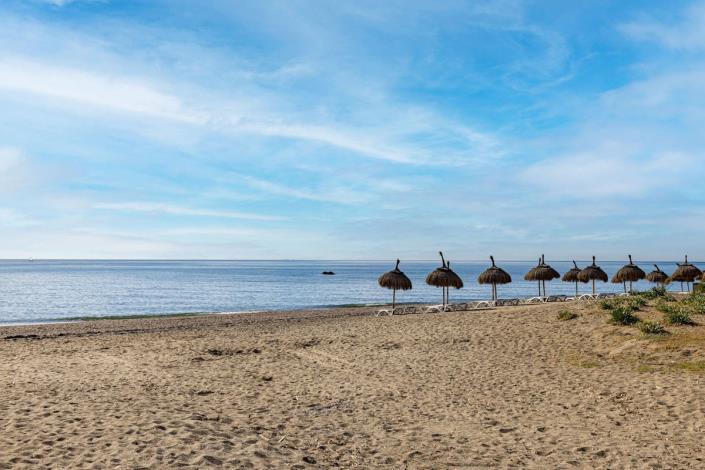 Image No.3-4 Bed Townhouse for sale