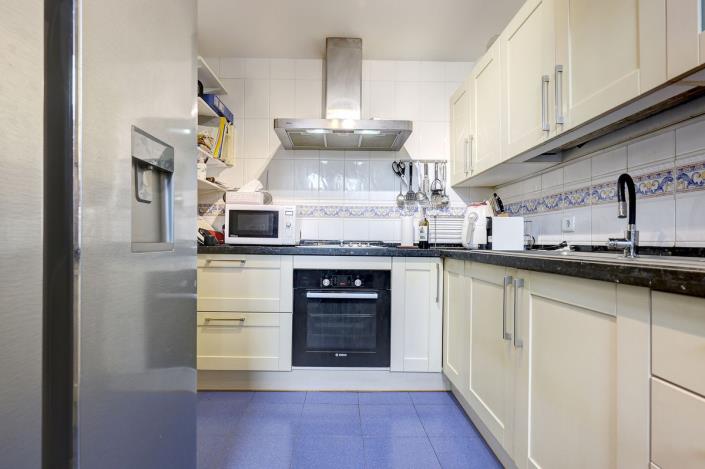 Image No.15-4 Bed Townhouse for sale