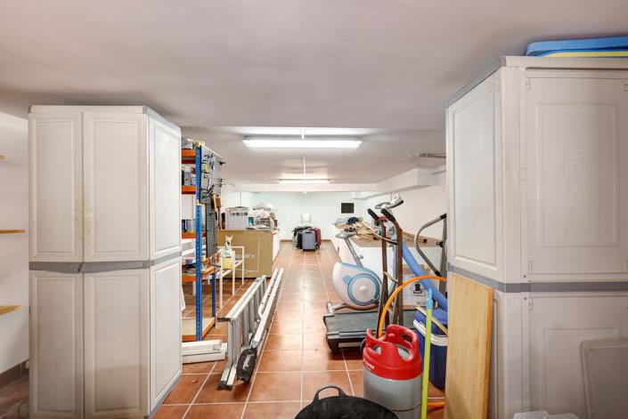 Image No.32-4 Bed Townhouse for sale