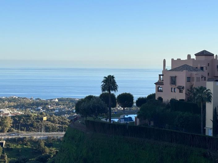 Image No.2-Appartement de 2 chambres à vendre à Calahonda