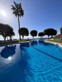 11-20939a0134ad724a8cb2a801094d15a4