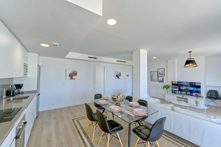 Image No.8-3 Bed Apartment for sale