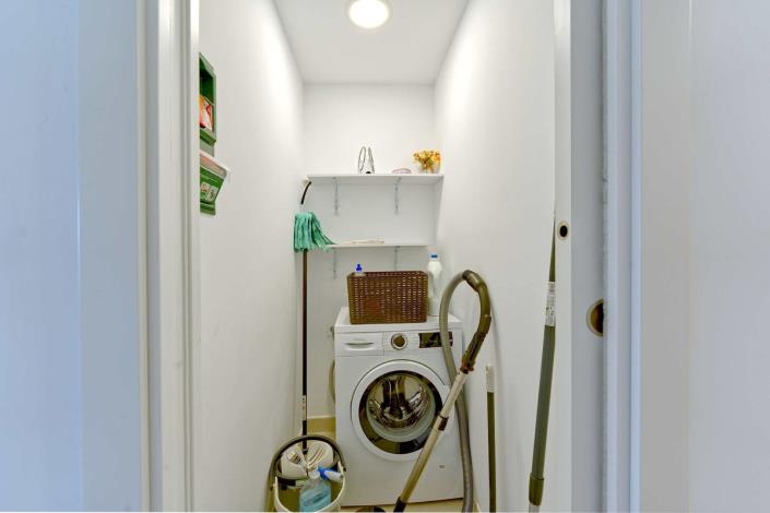 Image No.18-3 Bed Apartment for sale