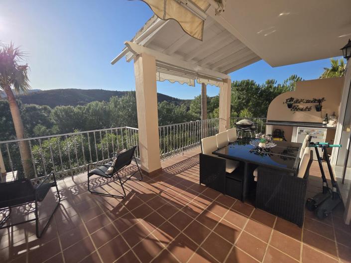 Image No.6-3 Bed Townhouse for sale