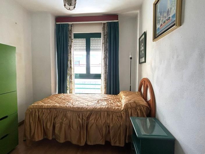 Image No.15-2 Bed Apartment for sale