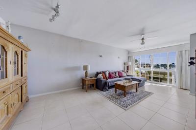 8-486e0113f924038db3f76992aac3bb44