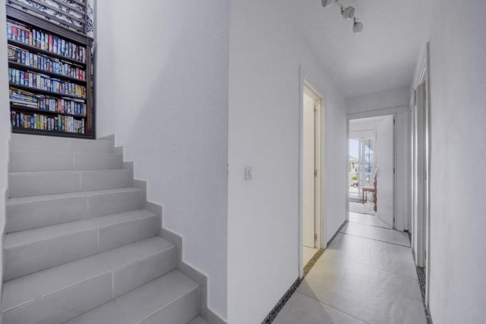 Image No.23-3 Bed Townhouse for sale