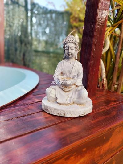 Image No.20-2 Bed Apartment for sale