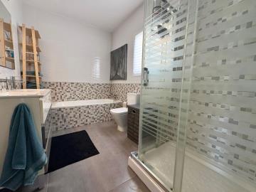 12-53013098fcab6c38b1379cd33298e050