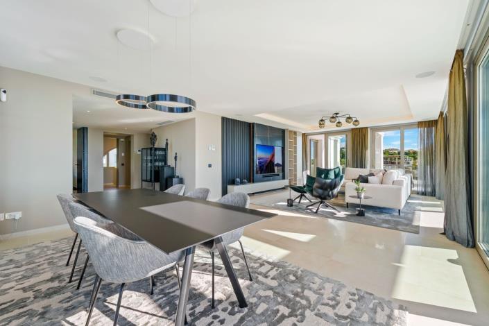 Image No.21-3 Bed Penthouse for sale