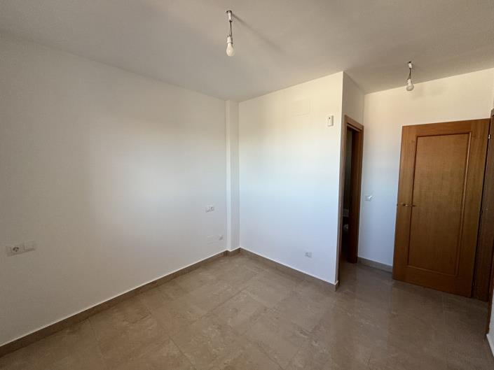 Image No.15-2 Bed Apartment for sale