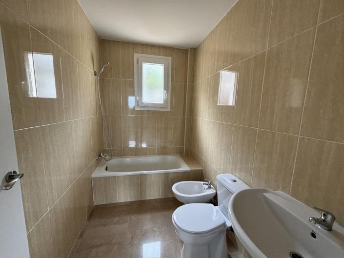 Image No.6-3 Bed Apartment for sale