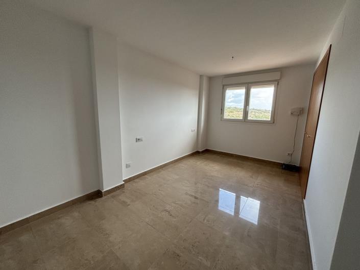 Image No.9-3 Bed Apartment for sale