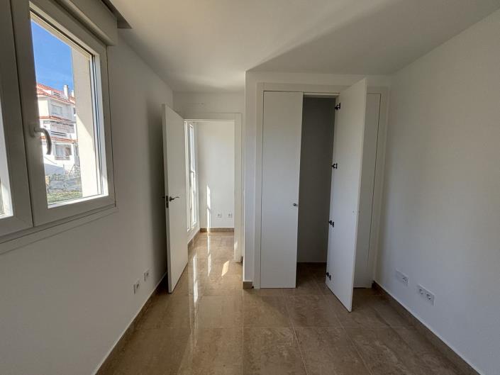 Image No.25-3 Bed Penthouse for sale