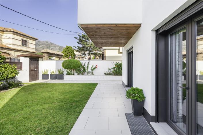 Image No.3-3 Bed Villa for sale