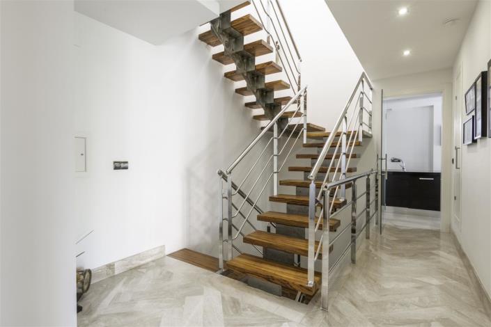 Image No.17-3 Bed Villa for sale