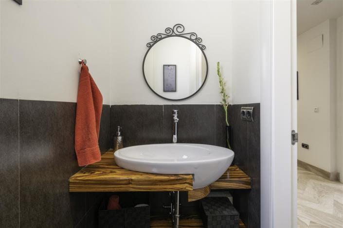 Image No.18-3 Bed Villa for sale