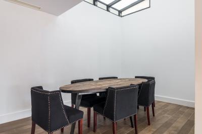 8-e64a9055bba3e77ac8aca3b893cdf826