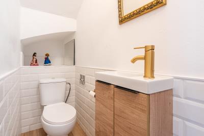 8-e64a9055bba3e77ac8aca3b893cdf826