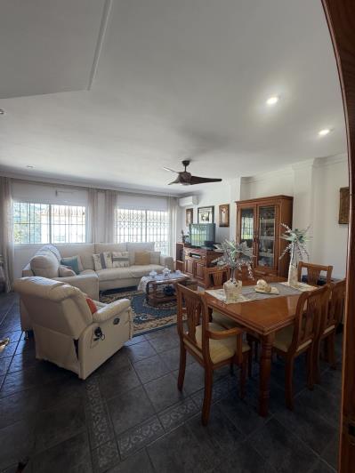 Image No.4-Maison de ville de 3 chambres à vendre à Estepona