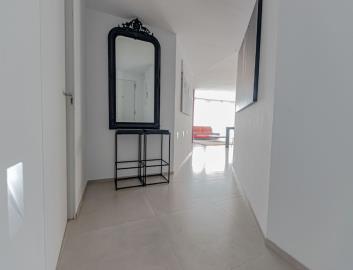 16-ec67b526875bf0124b6ce4328a754439