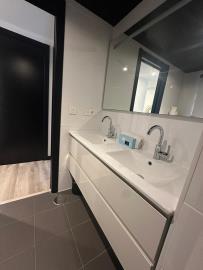 13-5fd73dea700db77384c091ca9818b1a9