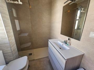 12-53013098fcab6c38b1379cd33298e050