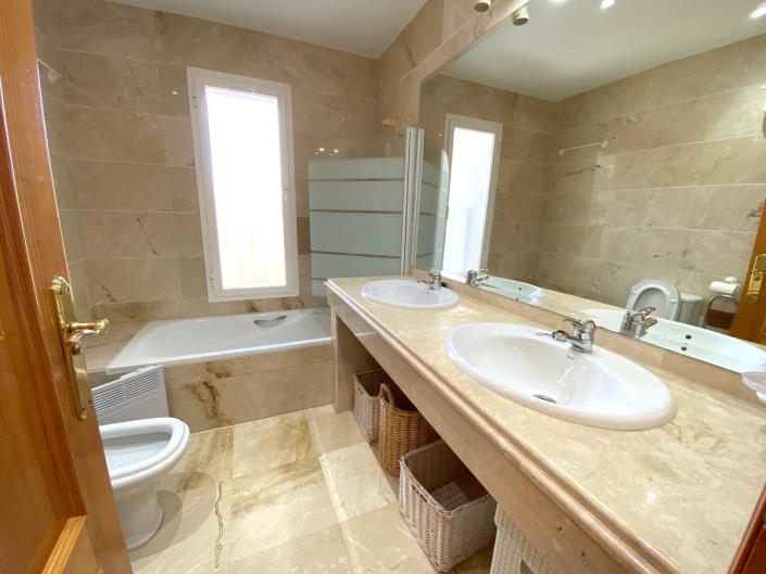 Image No.25-2 Bed Penthouse for sale