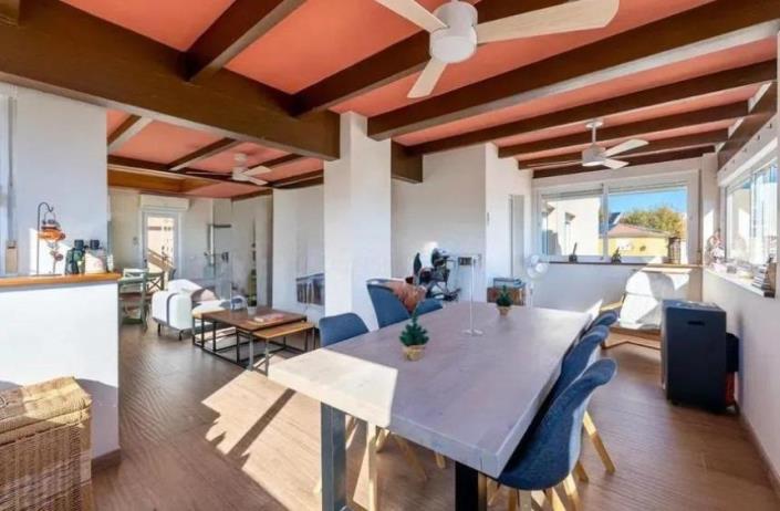 Image No.16-4 Bed Penthouse for sale