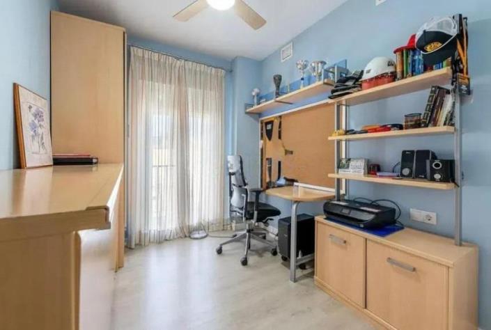 Image No.19-4 Bed Penthouse for sale