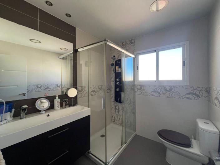 Image No.44-4 Bed Penthouse for sale