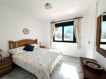 11-20939a0134ad724a8cb2a801094d15a4