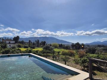 2-5bd7b9d04b45e33852eaf0ec6670150d