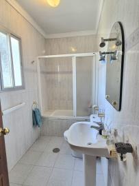 8-e64a9055bba3e77ac8aca3b893cdf826