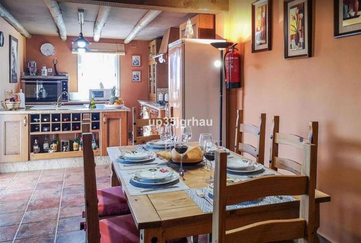 Image No.12-2 Bed Villa for sale